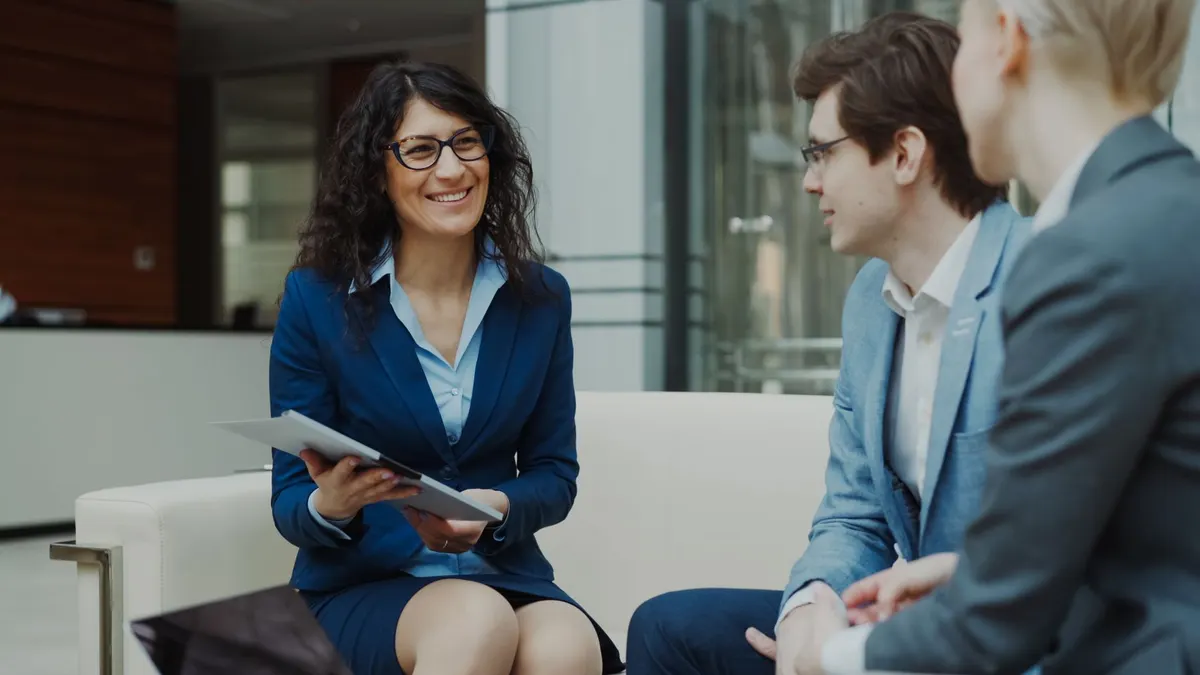 Digital advisor talking through a technology plan with a small business owner